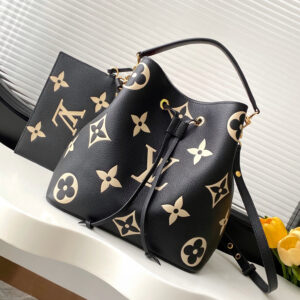 Louis Vuitton NeoNoe Medium Bucket Bag
