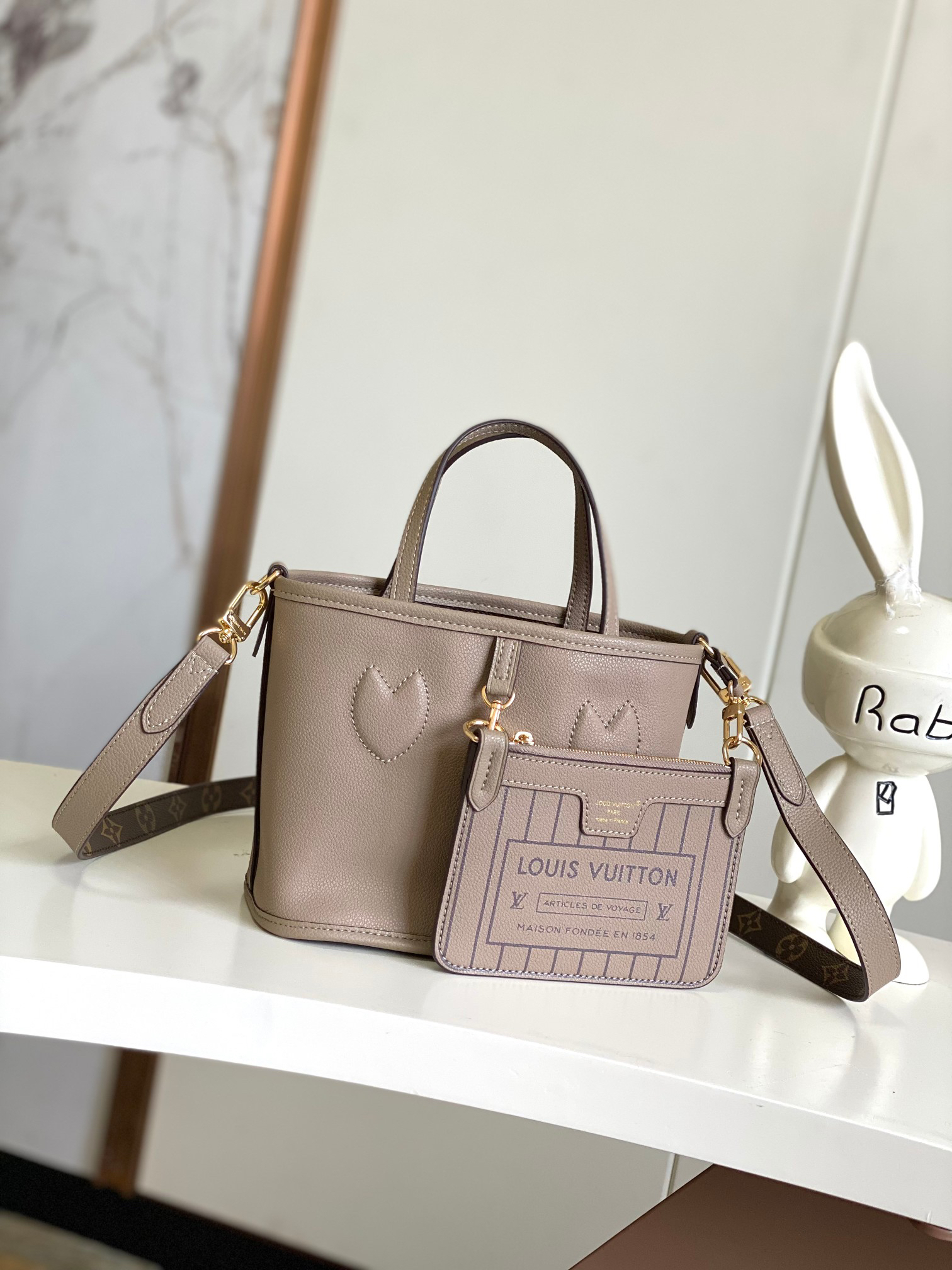 Neverfull BB Handbag M12099 in Gray