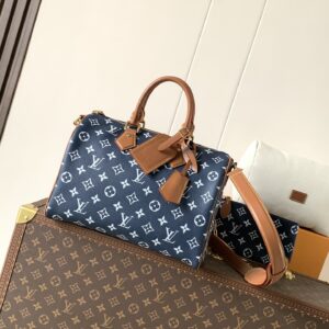 Louis Vuitton Speedy Bandoulière 30 Monogram Leather Handbag