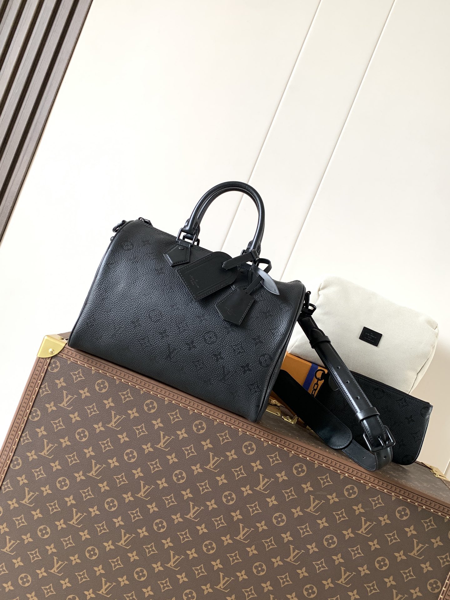 Louis Vuitton Speedy P9 Bandouliere 30 Monogram Leather Handbag