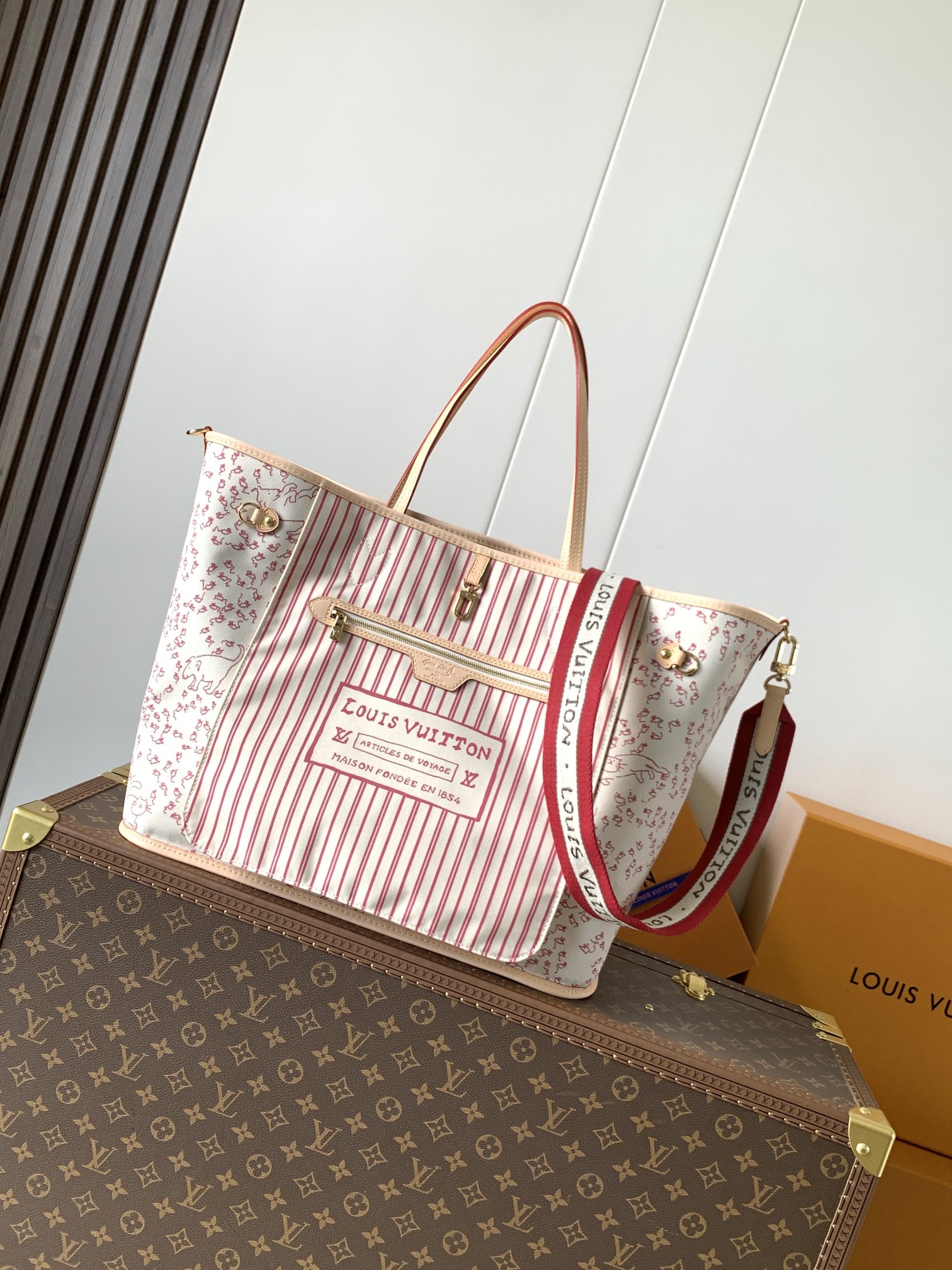 Neverfull Bandoulière Inside Out GM Monogram Tote Bag