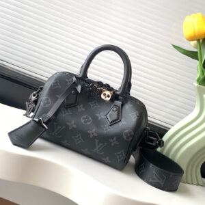 Women’s Full-Grain Leather Crossbody Bag