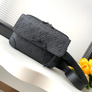 Louis Vuitton Steamer Crossbody Bag in Monogram Eclipse Canvas