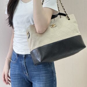 Chanel Deer-Leather Handbag