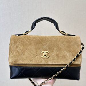 Chanel Deer Leather Messenger Bag