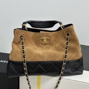 Chanel 25A AS5657 Small Shopping Tote