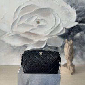 Chanel Spring/Summer Small Zip Carry Bag A4990