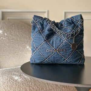 Chanel AS3260 Shoulder Bag in Waxed Small Calfskin