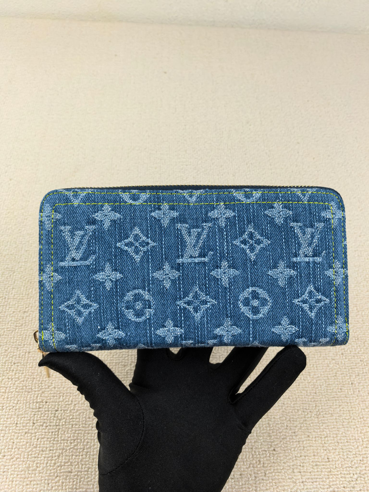 Louis Vuitton Zippy Wallet in Monogram Denim, M82958