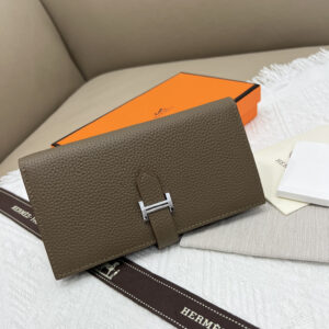 Hermès Women’s Togo Leather Vertical Wallet with Inner Zipper Pocket