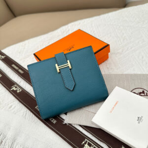 Hermes Model 5120 Palm-Grain Leather Wallet