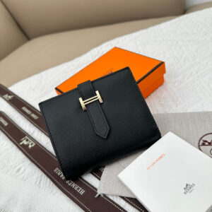 Hermes 5120 Palm-Grain Leather Wallet with Gold-Tone Clasp