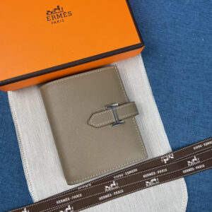 Hermès Palm-Grain Leather Wallet