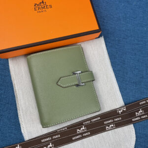Hermes 220 Vertical Leather Wallet