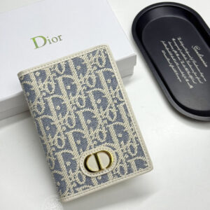 Dior 30 Montaigne Passport Holder