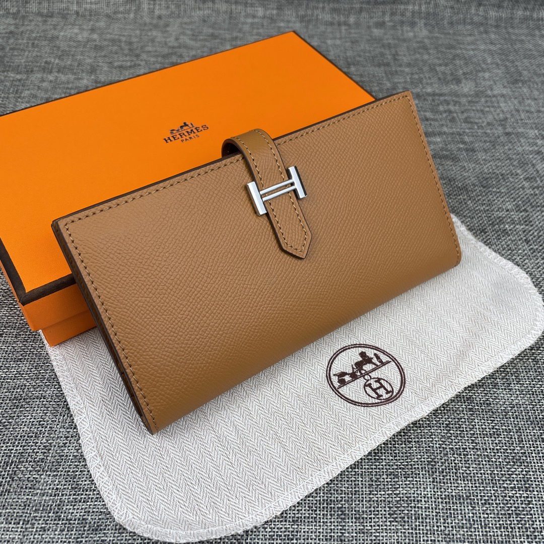 Hermes Women's Epsom Leather Vertical Zip Wallet