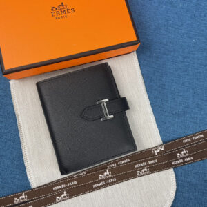 Hermès Palm-Grain Leather Wallet