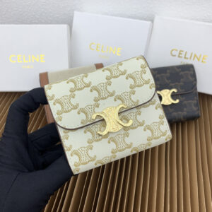 Triomphe Small Wallet