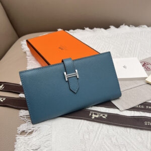 Hermès Women’s Togo Leather Vertical Wallet with Zip Closure