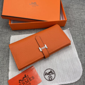 Hermes Women’s Solid Color Bifold Leather Wallet