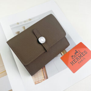 Hermès H230 Wallet in Togo Calfskin