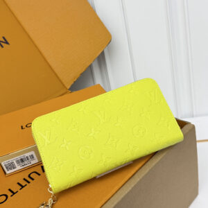 Louis Vuitton M60430 Zippy Wallet