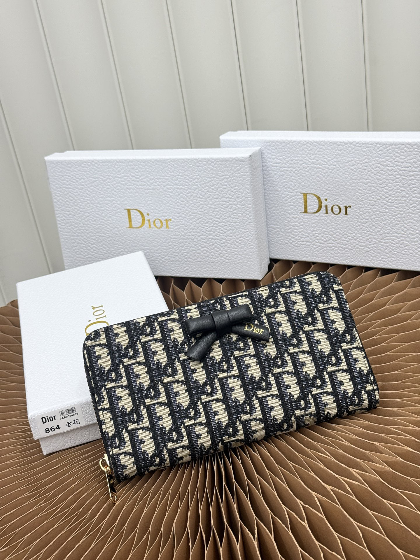Dior Voyageur Slim Wallet in Blue Dior Oblique