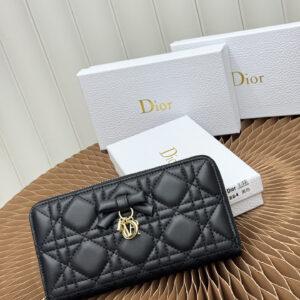 Dior Voyageur Slim Wallet in Blue Dior Oblique