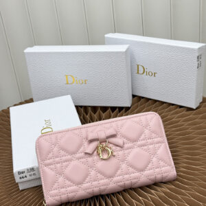 Dior Voyageur Slim Wallet in Blue Dior Oblique