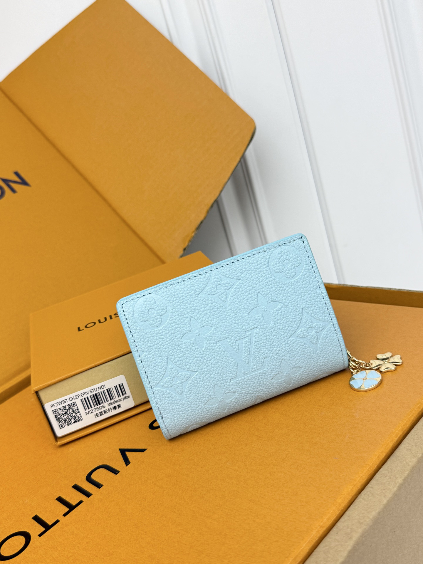 Louis Vuitton M27506 Light Blue Calfskin Wallet