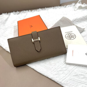 Hermès Togo Leather Long Zip Wallet – Model 5123