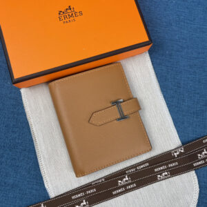 Hermès Palm-Grain Calfskin Vertical Wallet