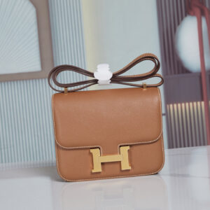 Hermès Constance 19 Shoulder Crossbody Bag in Epsom Calfskin