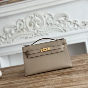 Hermès Kelly Mini Pochette Handbag