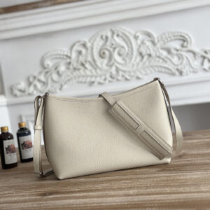 Hermès Berlingot Vintage Leather Crossbody Bag