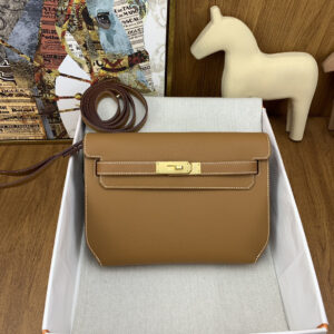 Hermès Kelly Depeches 9.84-Inch Epsom Leather Crossbody Bag