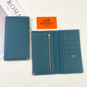 Hermès Evercolor Calfskin Long Wallet with Contrasting Saddle Stitching