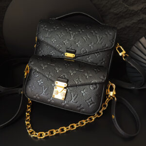 Louis Vuitton Pochette Metis East West Crossbody Bag in Black