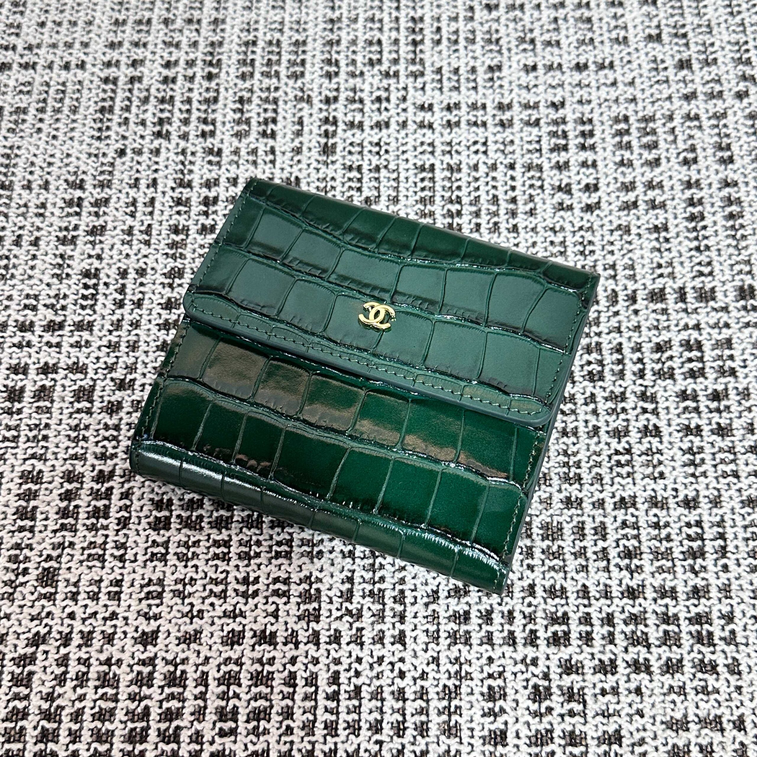 CHANEL Crocodile-Embossed Tri-Fold Wallet - Image 2