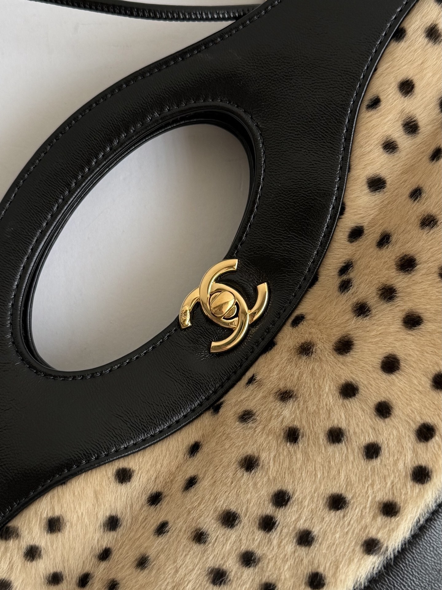 Chanel 31 Bag Leopard Print Series, Horizontal Design - Image 2