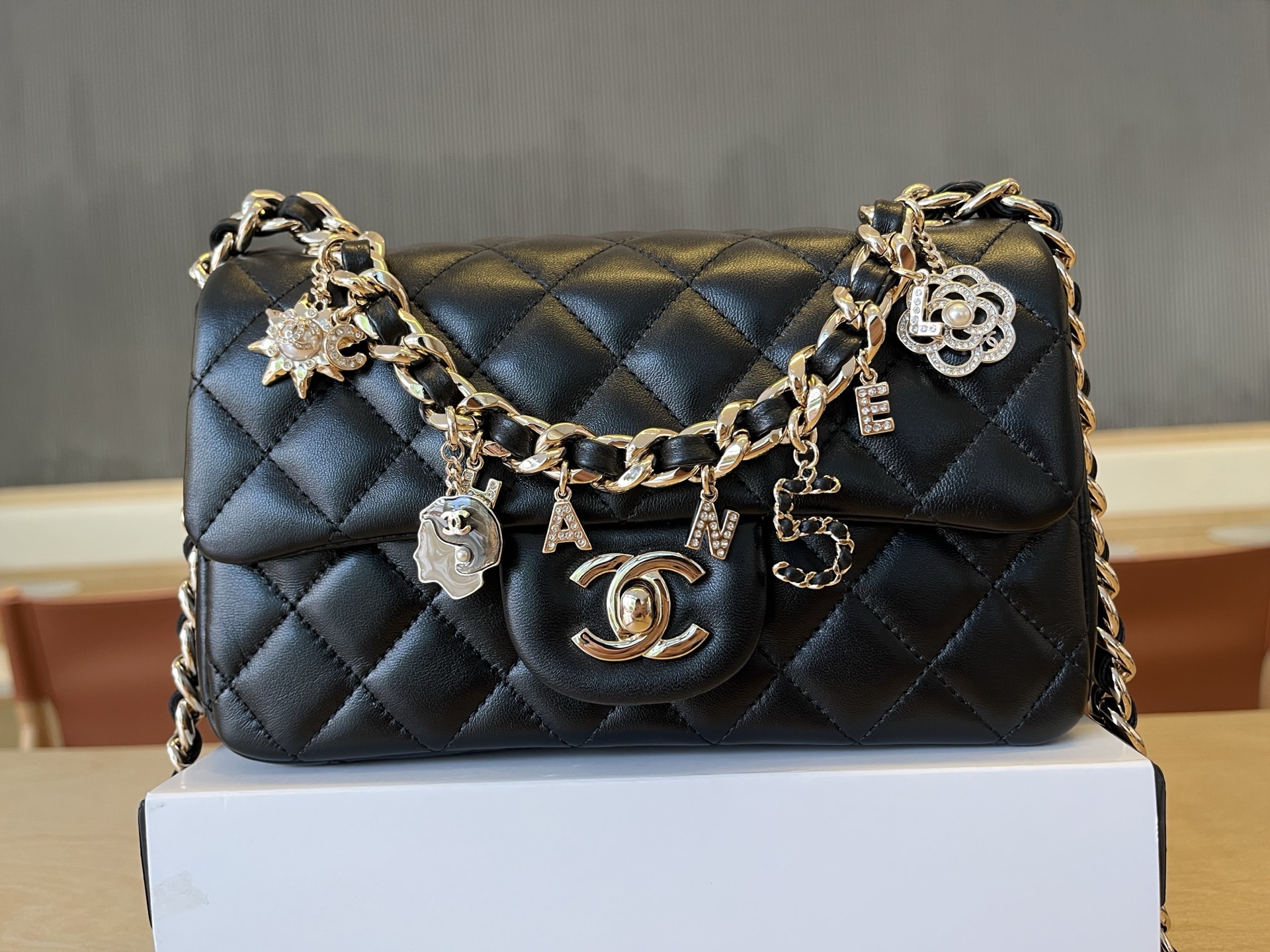 Chanel AS2326 2021 Early Spring Limited Edition Mini Classic Flap Bag - Image 2