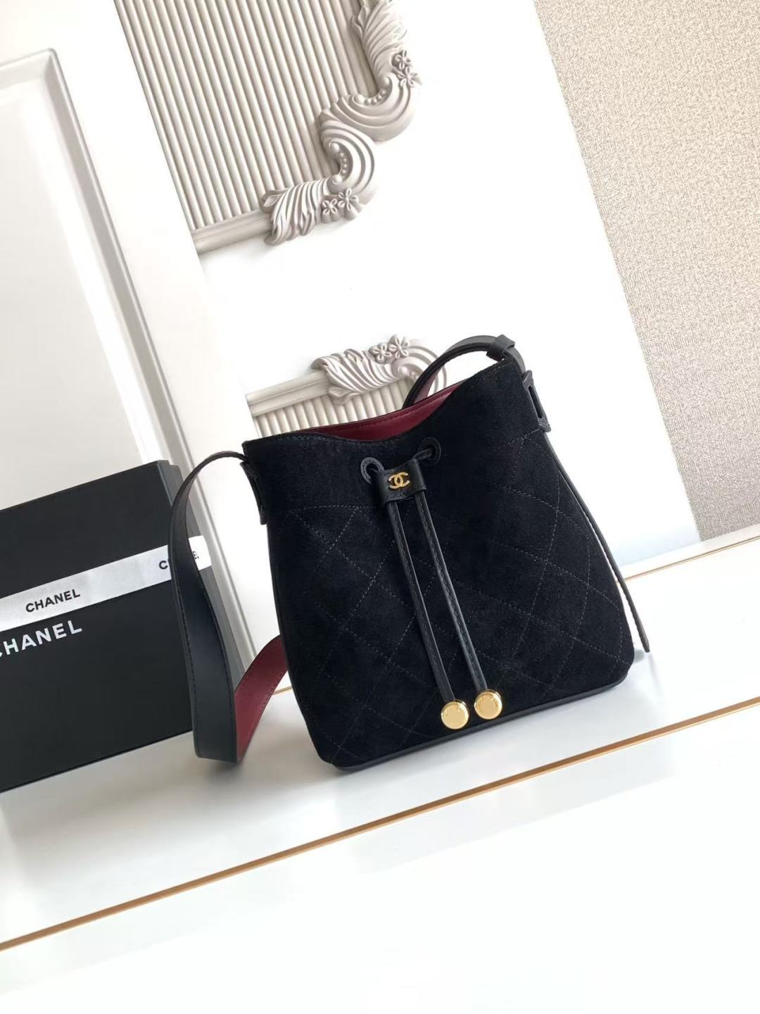 Chanel 26B AS6537 Small Bucket Bag - Image 2