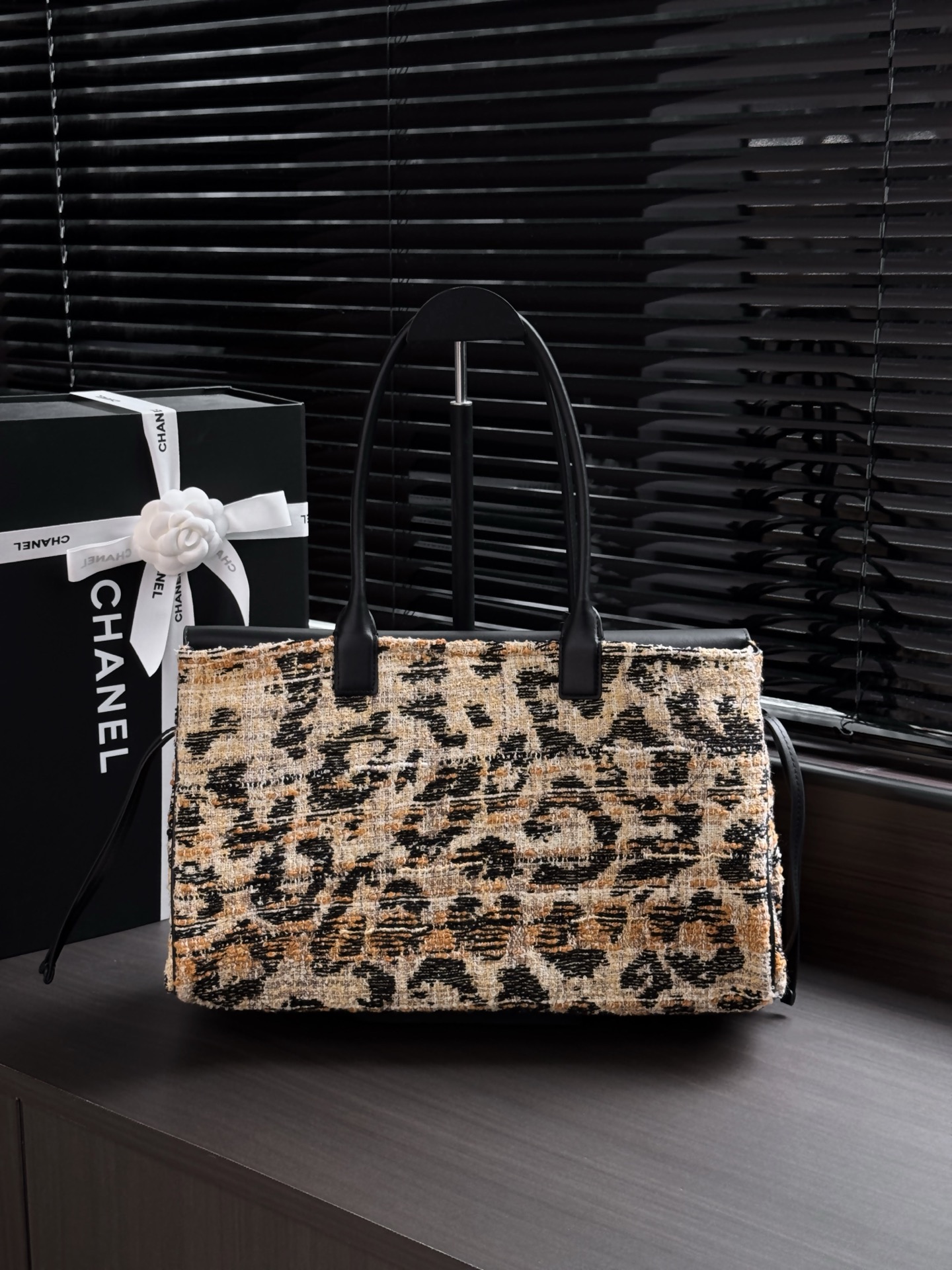 Chanel 26A Métiers d’Art Leopard-Print Baguette Handbag - Image 2