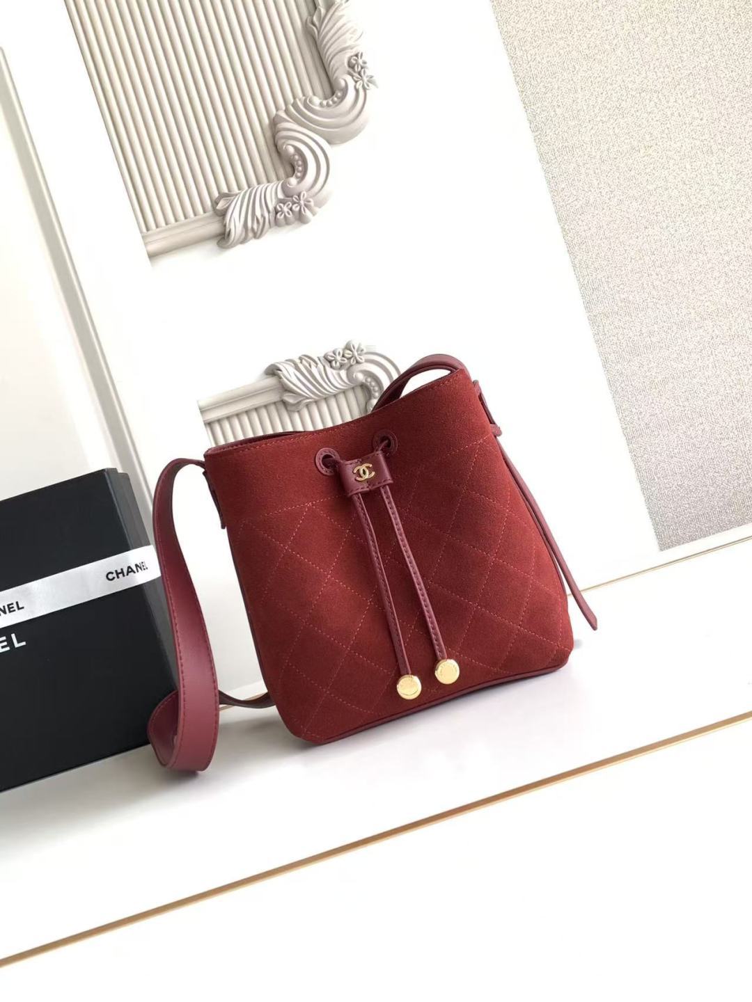 Chanel 26B AS6537 Small Leather Bucket Crossbody Bag - Image 2