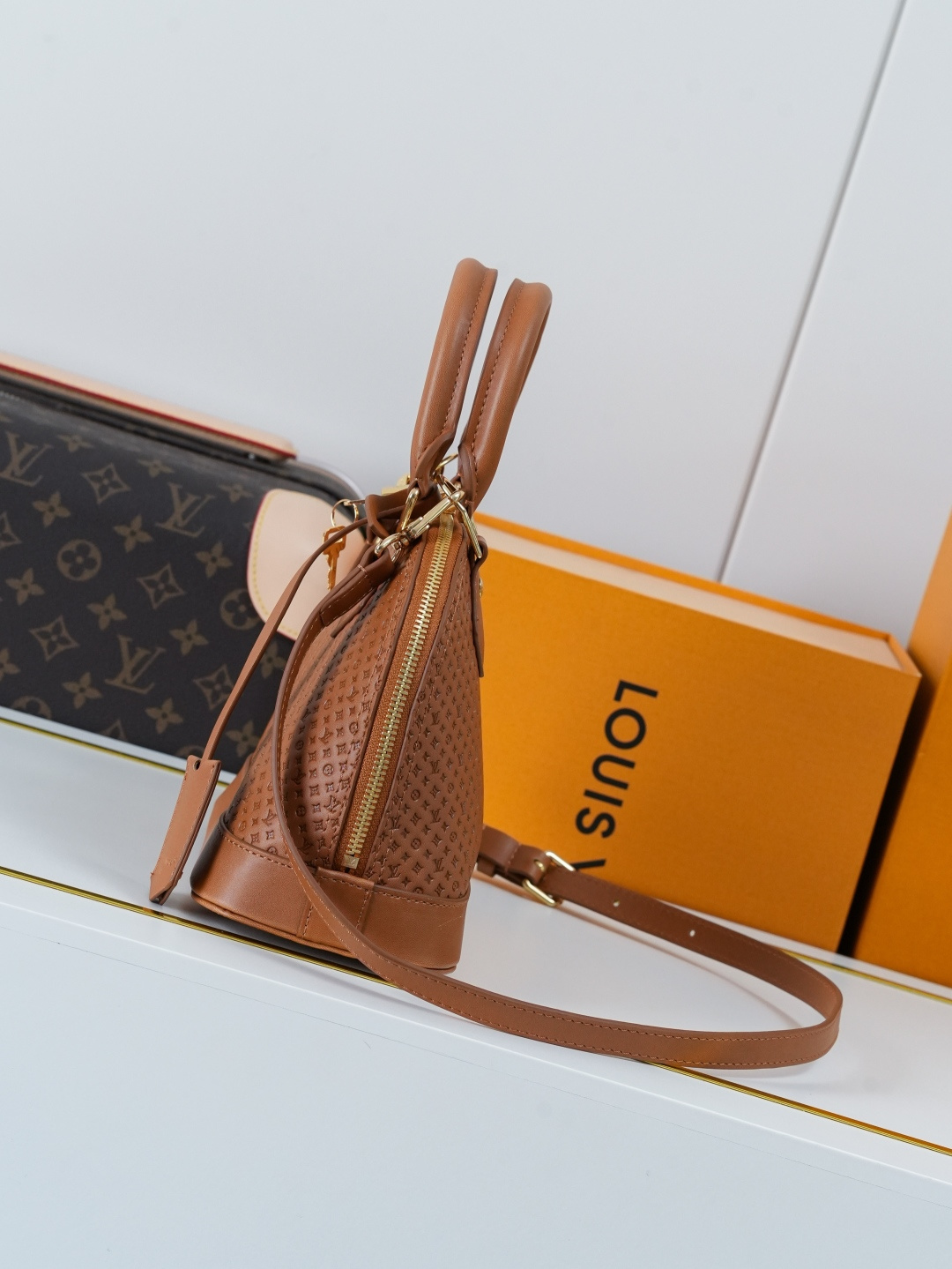 Louis Vuitton Alma BB M29491 Brown Leather Handbag - Image 2