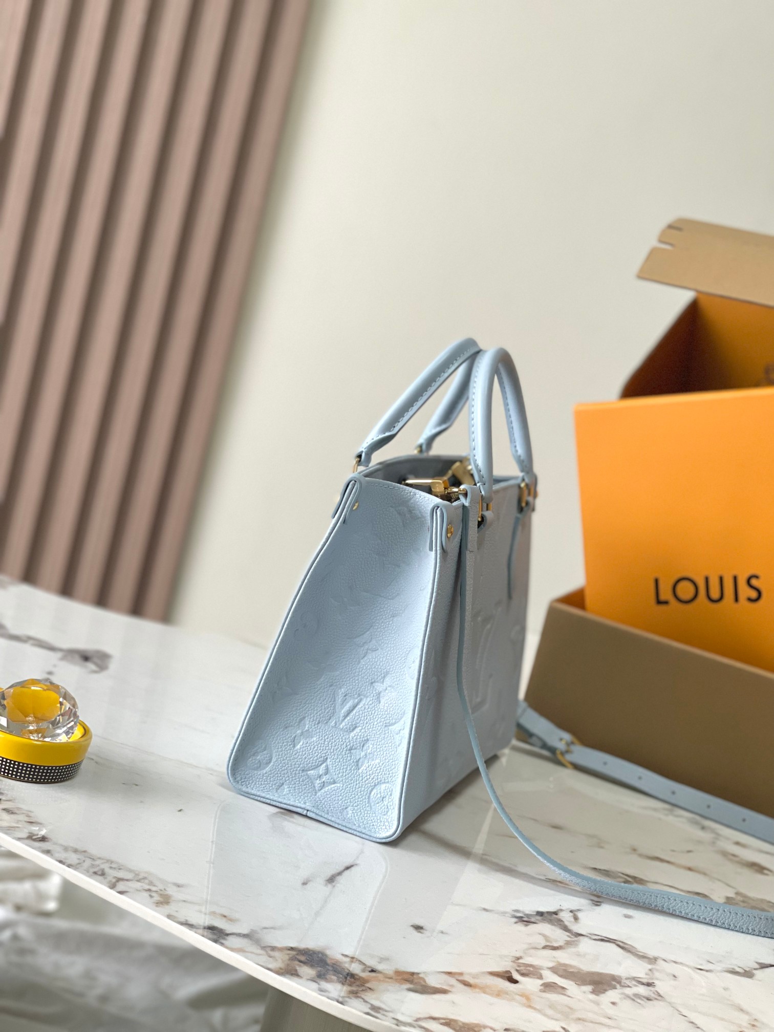 Louis Vuitton Onthego PM Handbag M46840 - Image 2