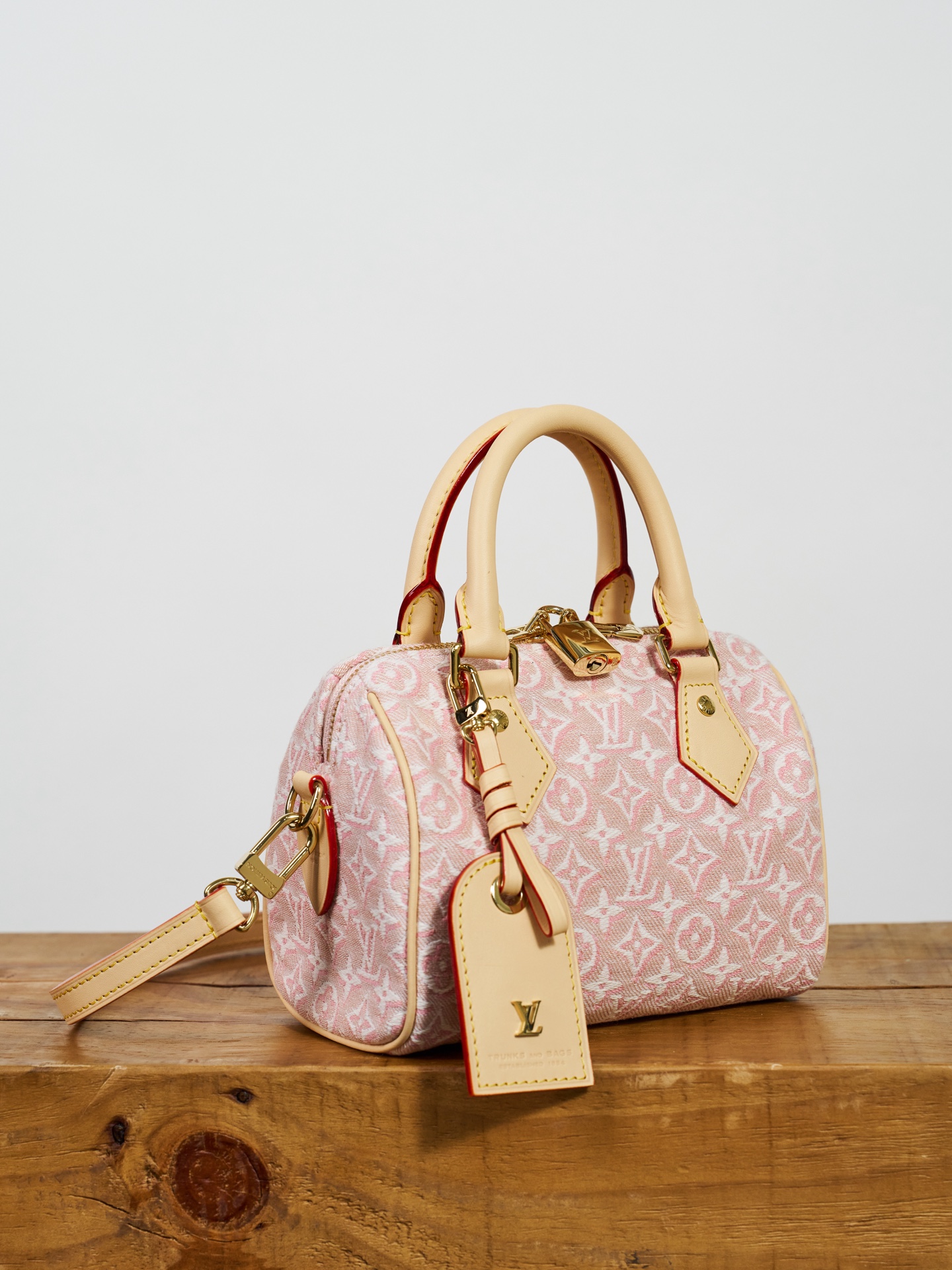 Louis Vuitton Sedy Bandoulière 20 Monogram Emblème Bag - Image 2