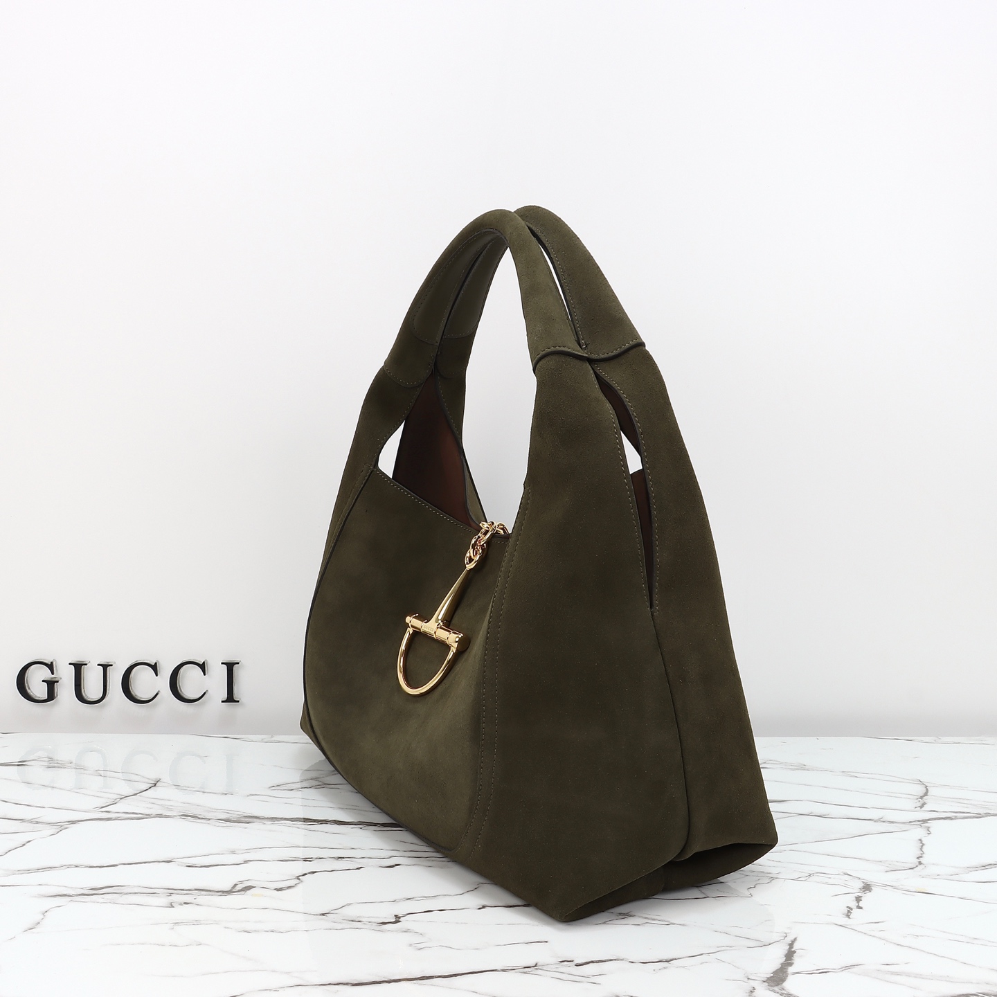 Gucci Model 837466 Forest Green Suede Bag - Image 2
