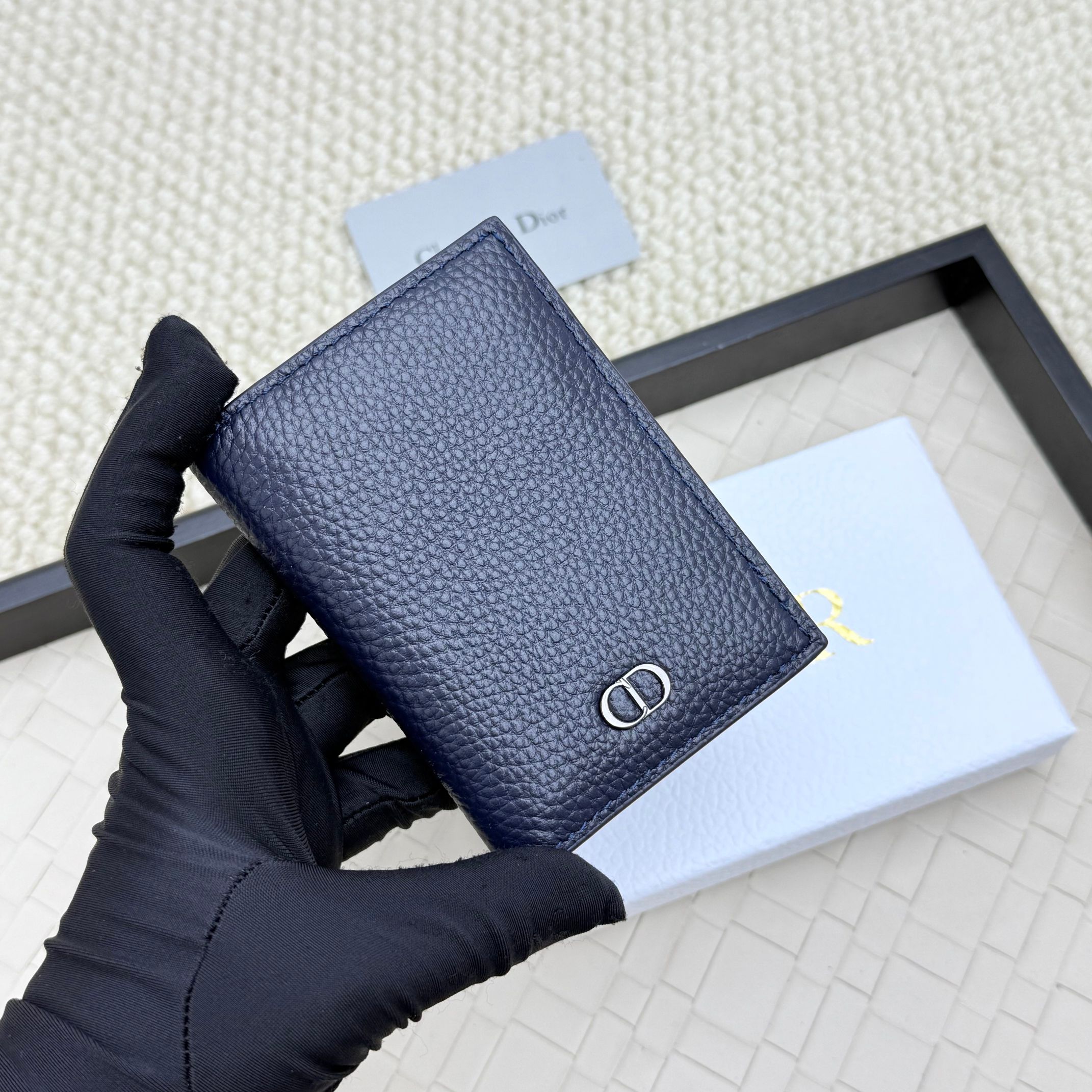 Dior Double-Fold Card Holder - Image 2