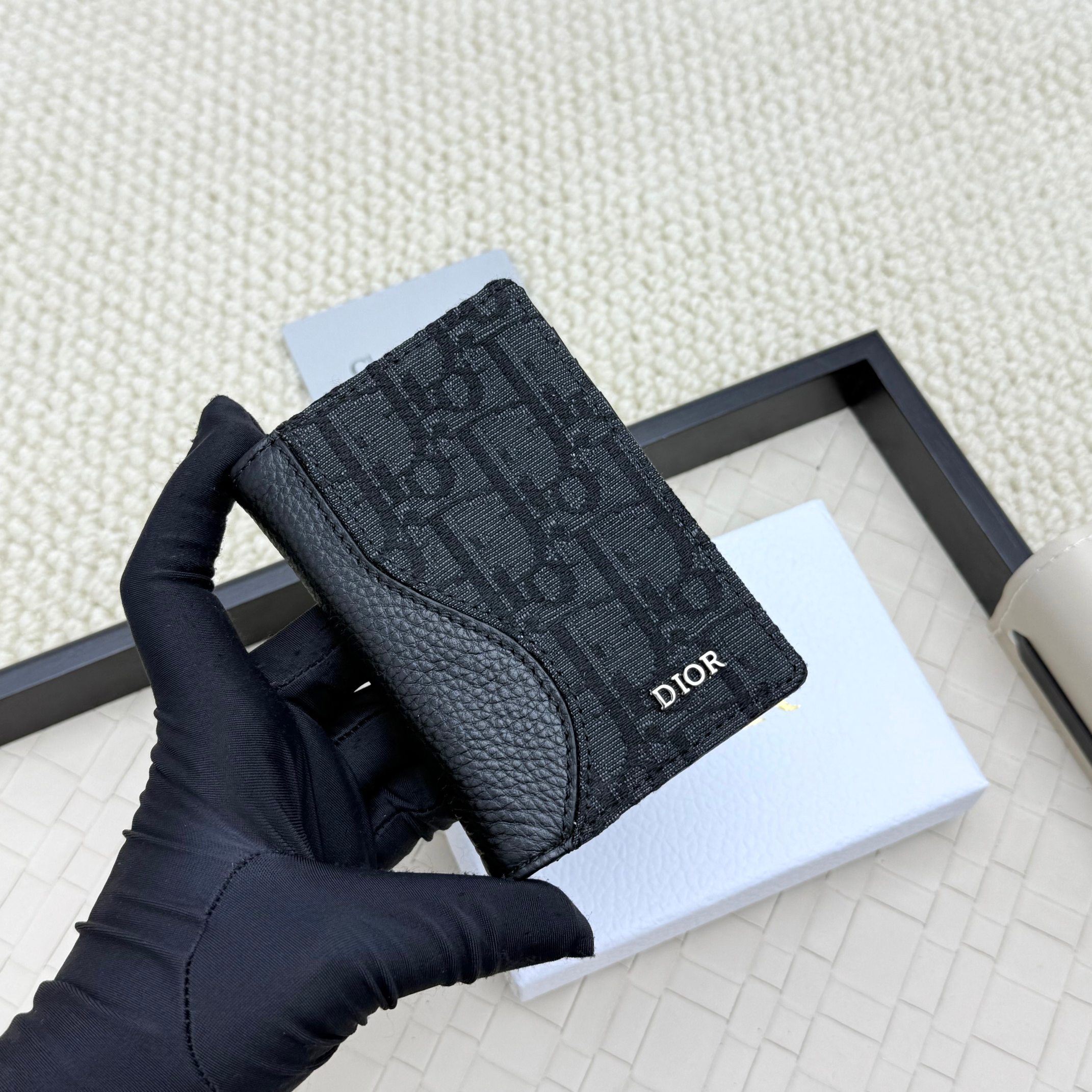 Dior H138 Double-Fold Card Holder - Image 2